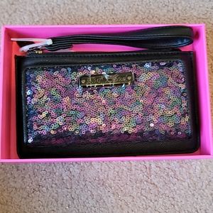 Betsey Johnson snap wallet/wristlet